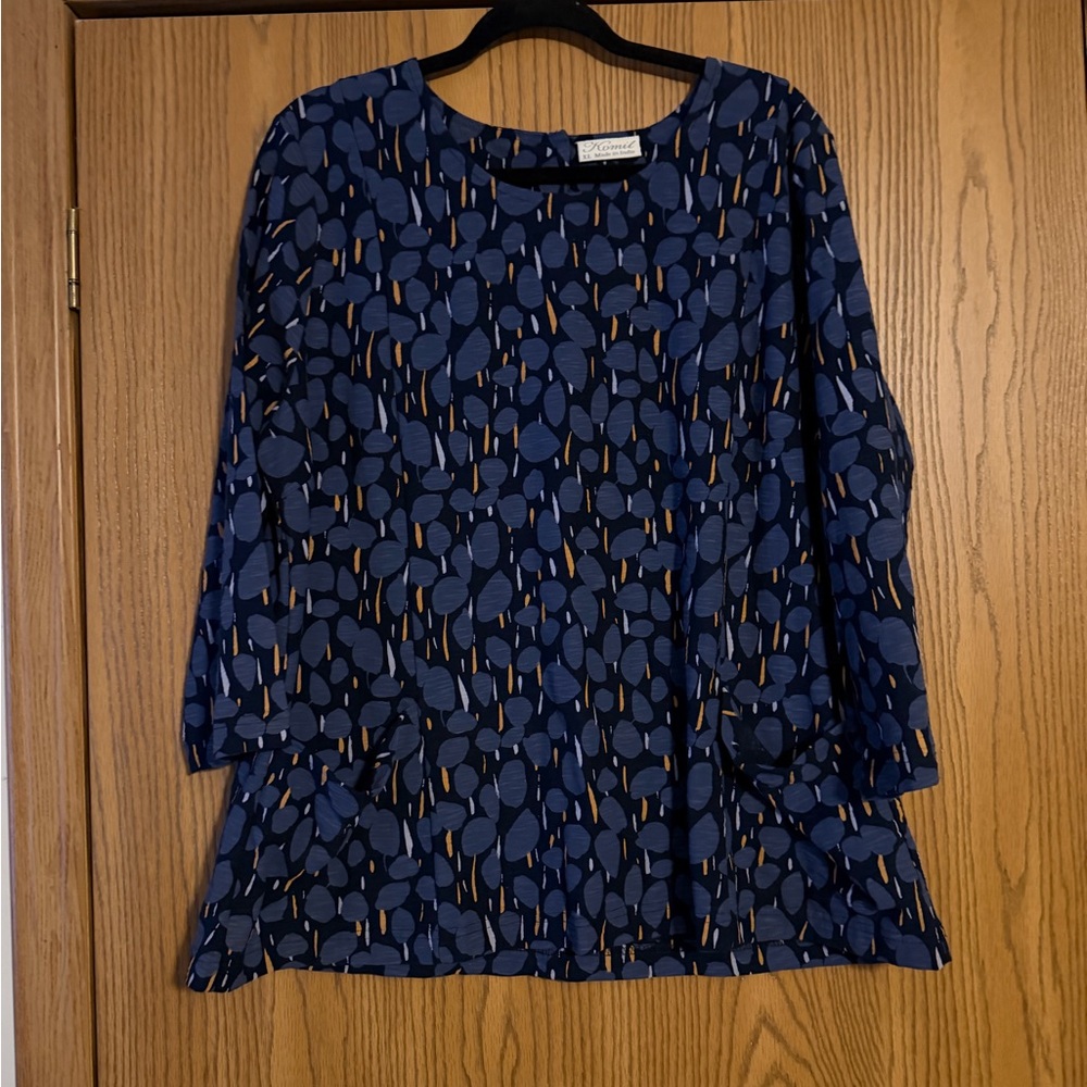 KOMIL spotted top with pockets size XL